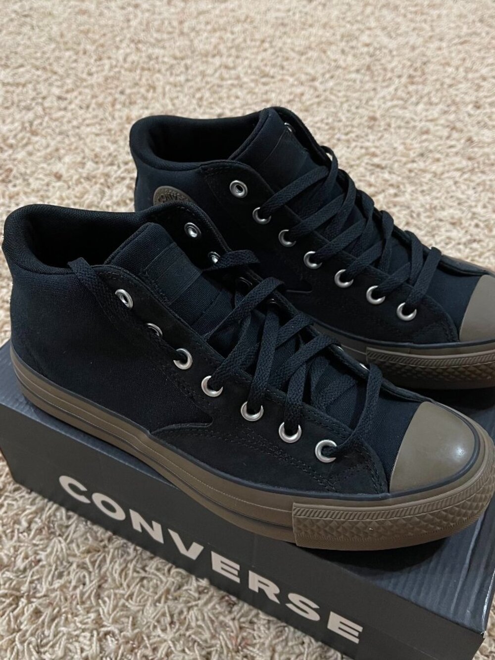 Converse Men's Chuck Taylor All Star Canvas Suede Malden Street Shoes, Size 9